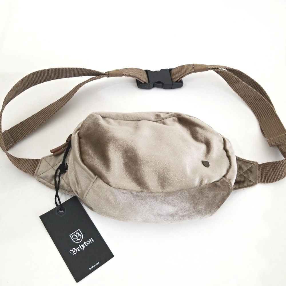 Urban Outfitters Brixton Delilah Hip Pack in Gold